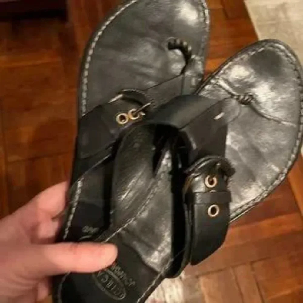 Black Sandals Joan & David Circa Black Sandals Size 8 - Previously Worn‎